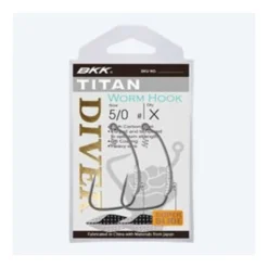 TITAN DIVER